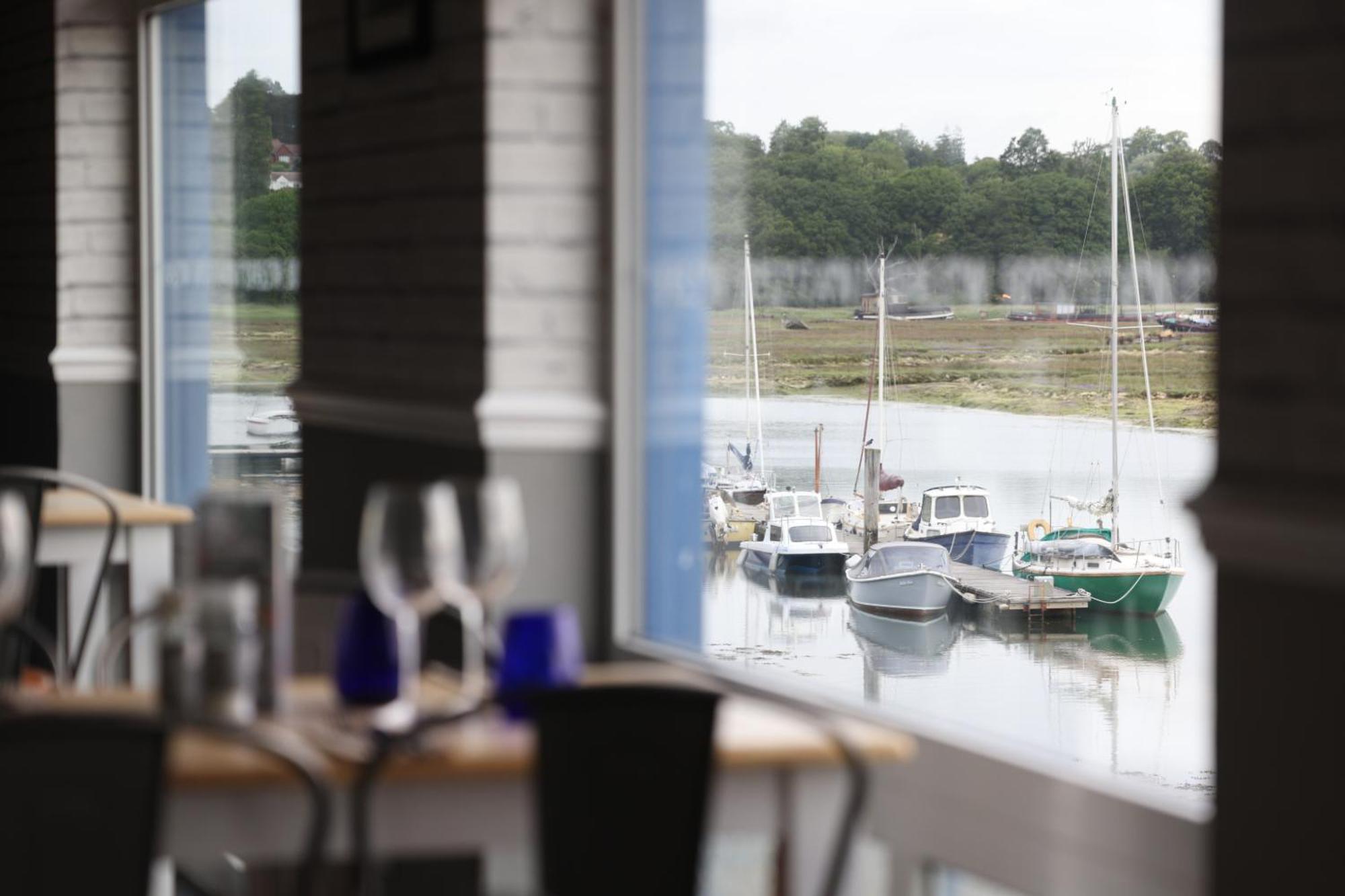 Mercury Yacht Harbour And Holiday Park Bursledon Exterior foto