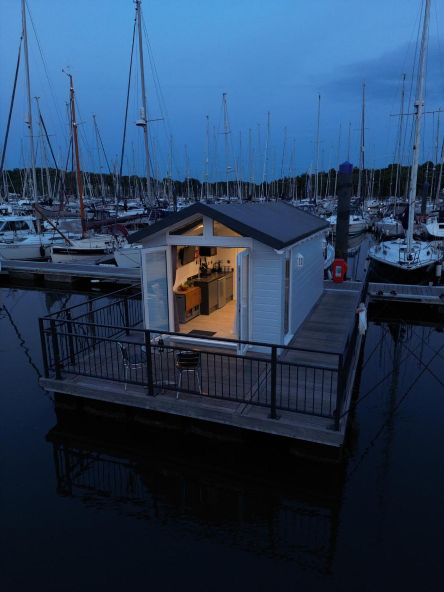 Mercury Yacht Harbour And Holiday Park Bursledon Exterior foto