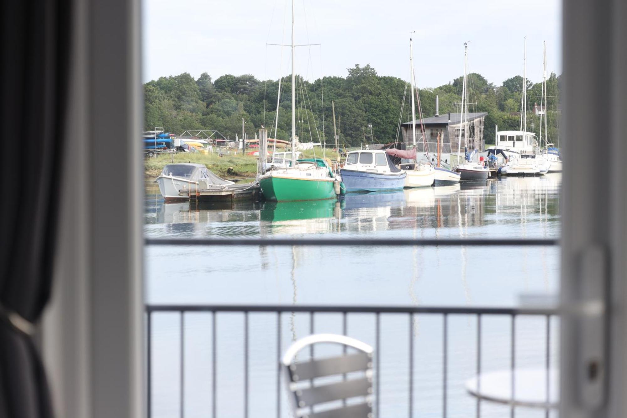 Mercury Yacht Harbour And Holiday Park Bursledon Exterior foto