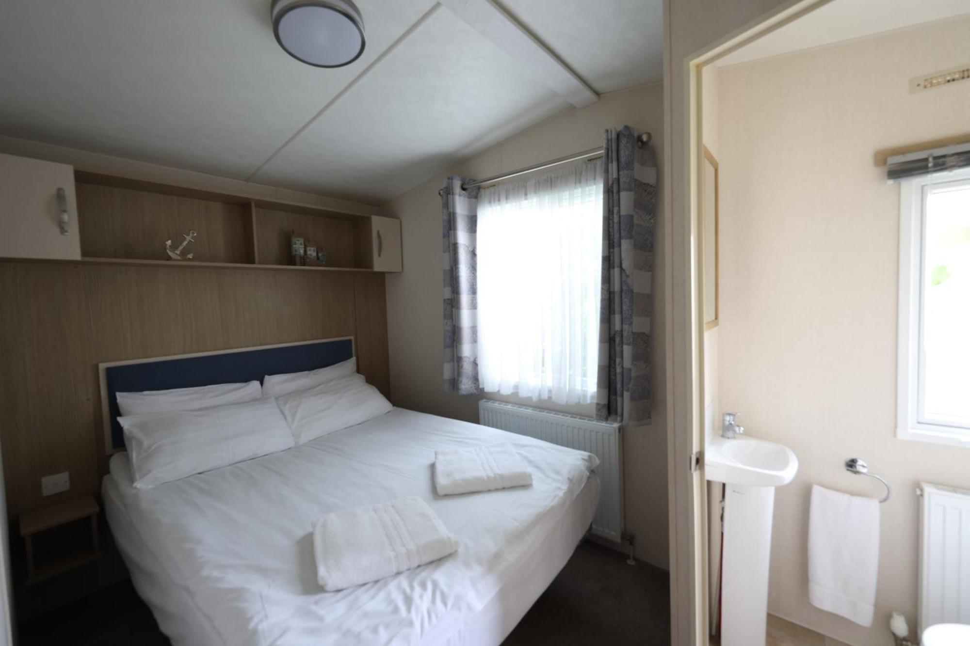 Mercury Yacht Harbour And Holiday Park Bursledon Zimmer foto